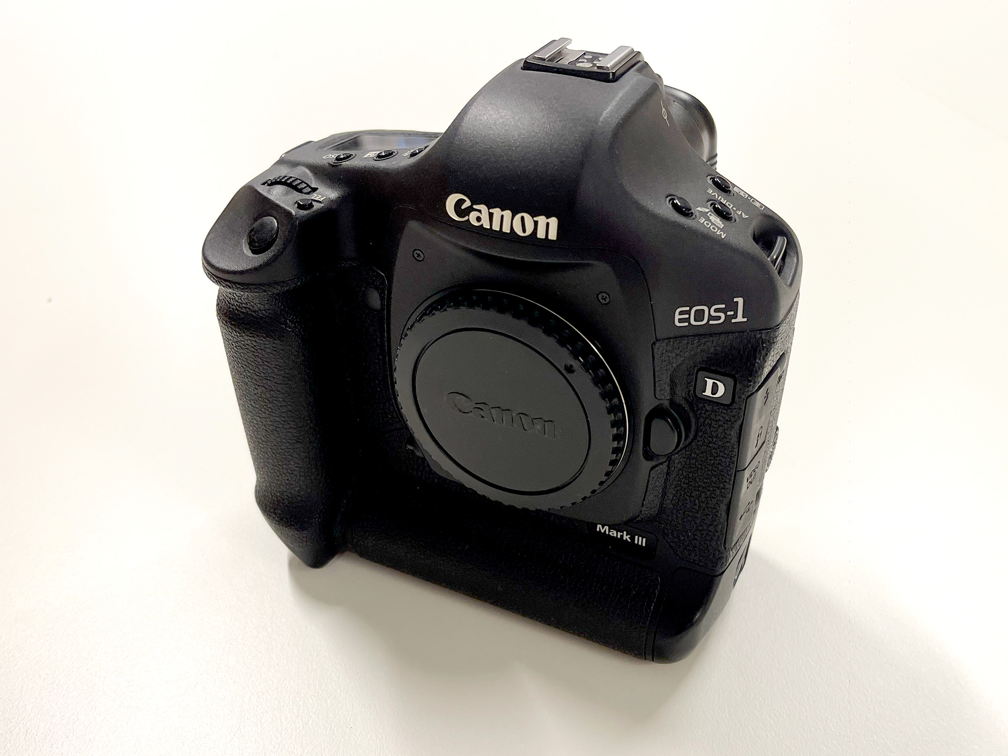 Canon_EOS_1.jpg