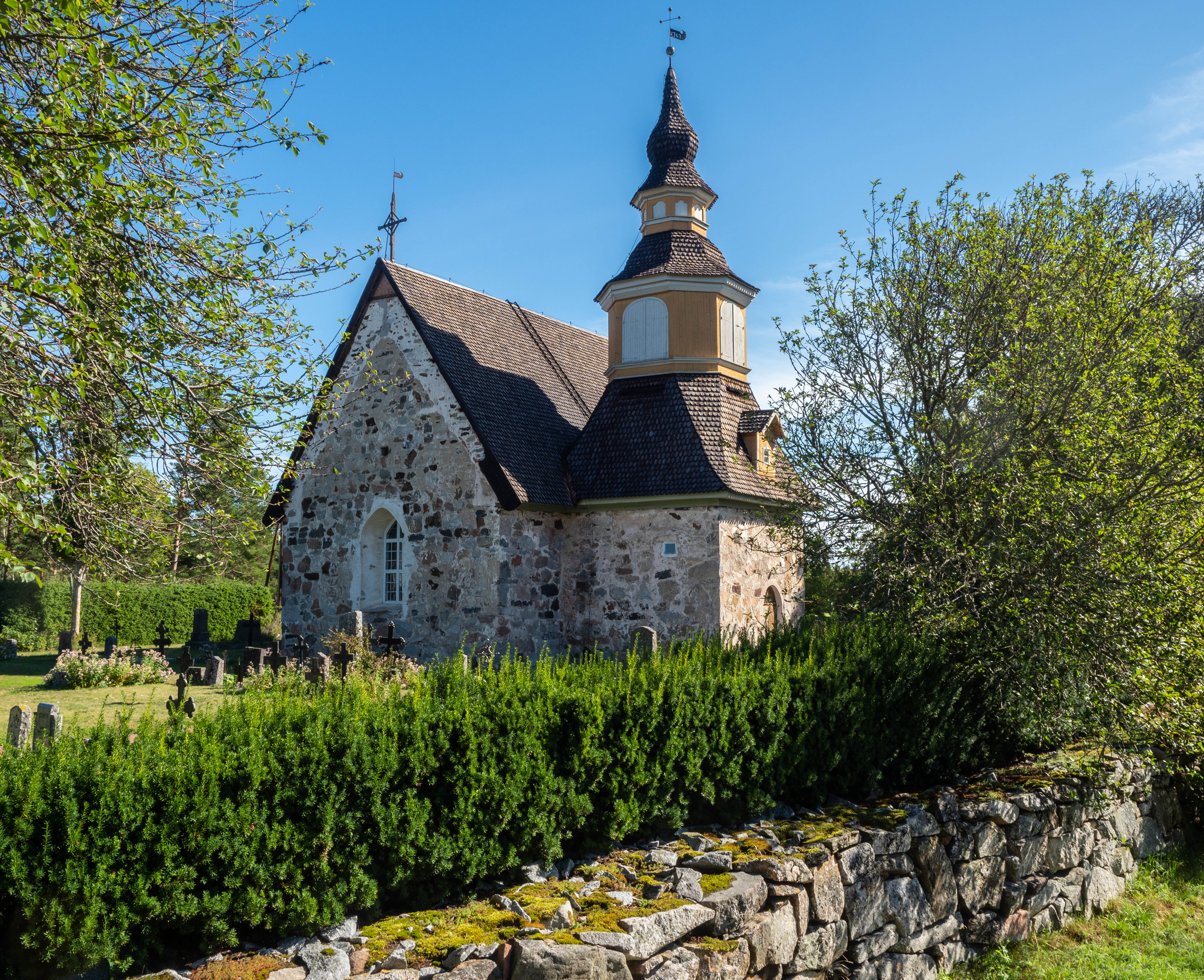 Kumlinge kyrka.jpg