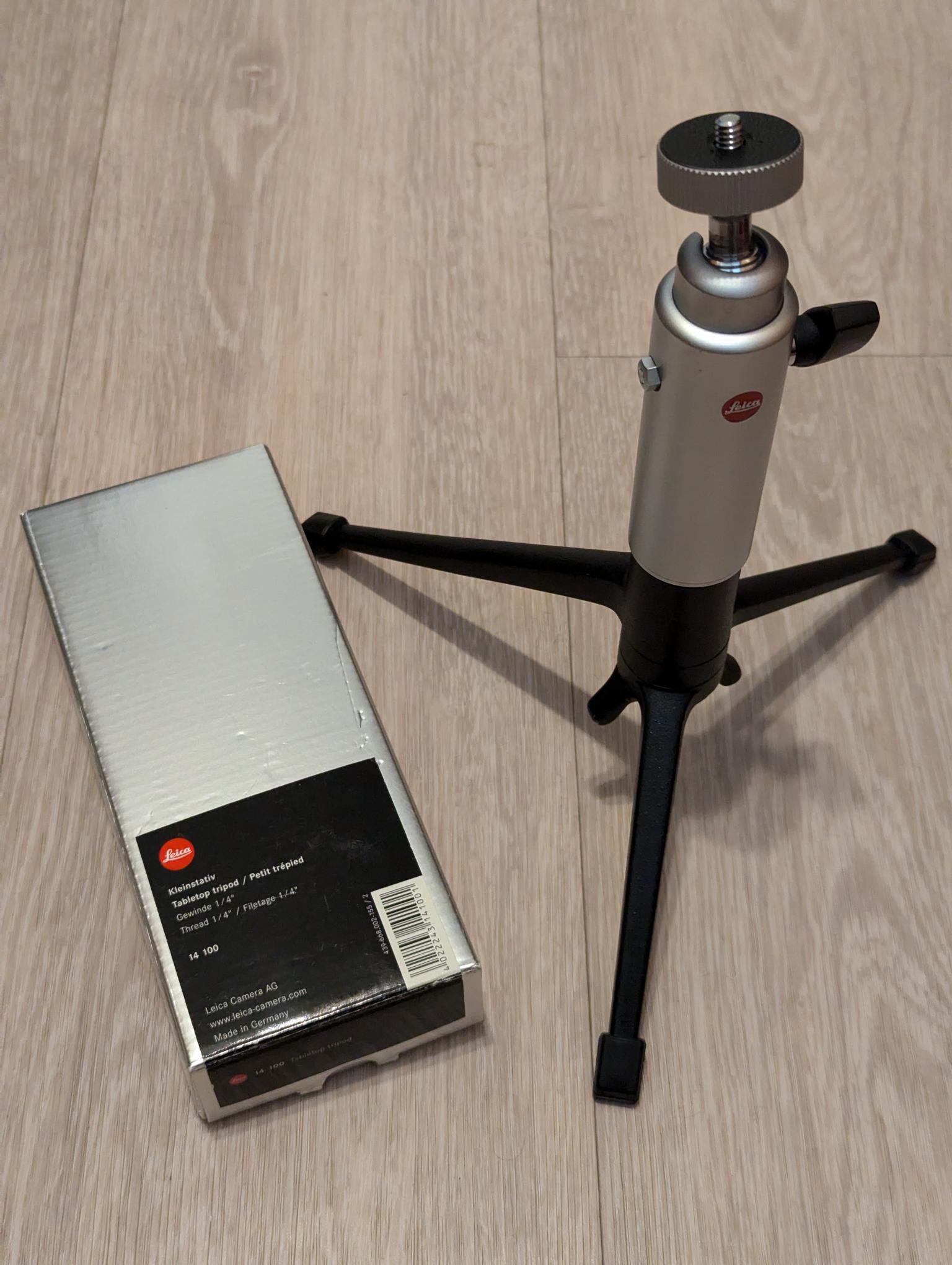 leica tripod.jpg