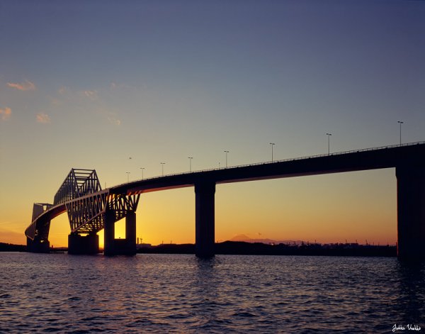 45_2013-01-01-4 tokyo gate bridge Edit_web.jpg