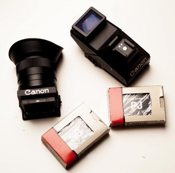 Canon-set-v30.jpg