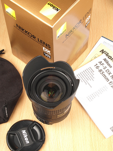 Nikkor 16-85.jpg