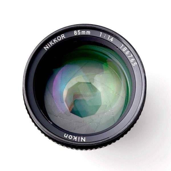 Nikkor_85mm_v1.jpg