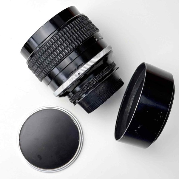 Nikkor_85mm_v3.jpg