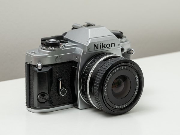 Nikon-FG-01.jpg