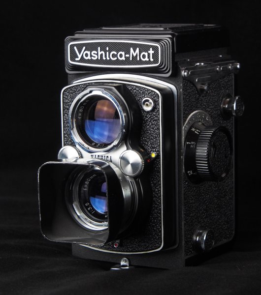 Yashica Mat + vvs.jpg