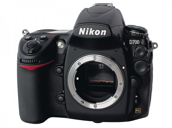 800px-Nikon_D700_Body.jpg