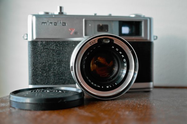 Minolta Hi-Matic 7s.jpg