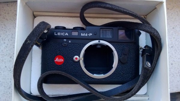 leica1.jpg