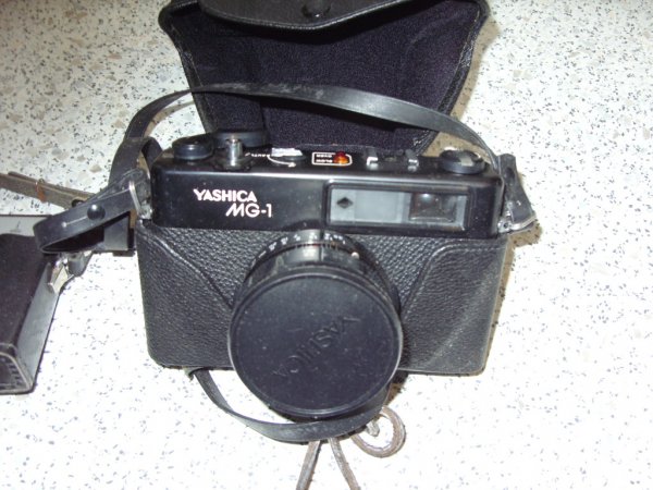 Yashica MG-1.JPG