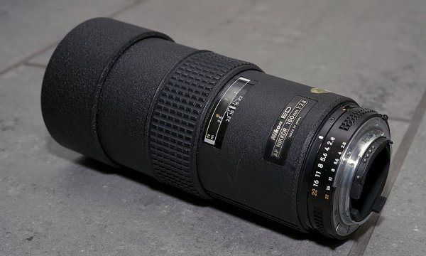 nikon af ed 180 2.8_2.jpg