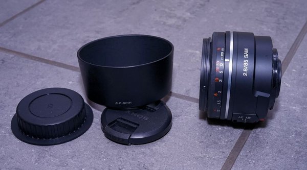 sony sam 85 2.8_1.jpg