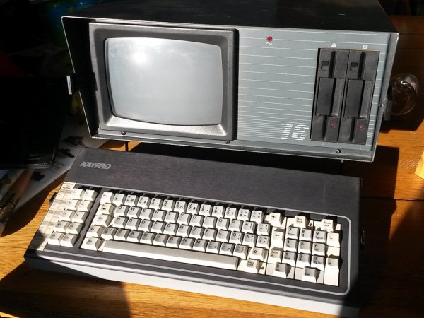 kaypro.jpg