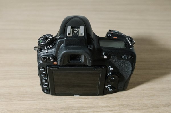 Nikon-3.jpg