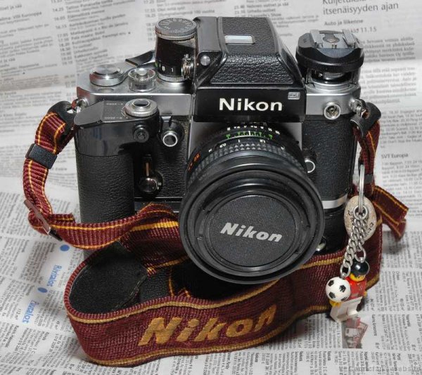 Nikon F2.JPG