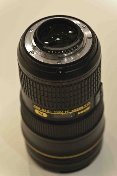 24-70mm_03.jpg