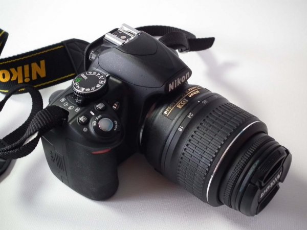 Nikon D3100 SLR.JPG