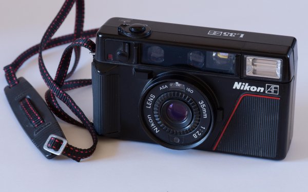 Nikon L35AF (1 of 1).jpg