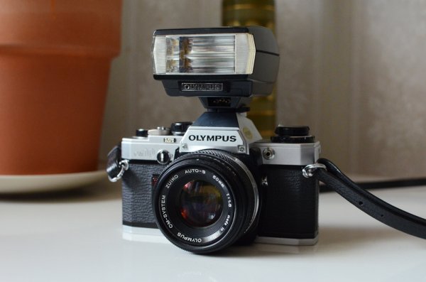 olympus_om10.jpg