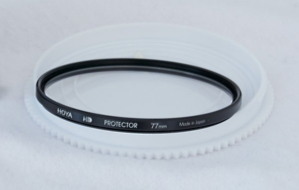 Hoya_77mm_HDProtector_02.jpg