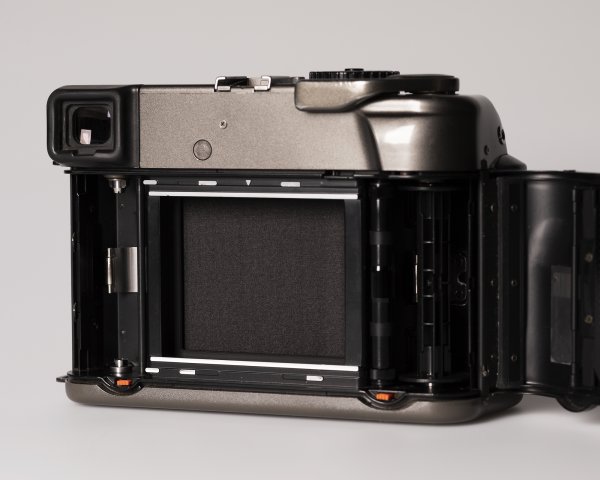 Mamiya7-5.jpg
