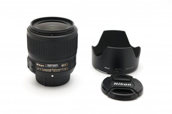 Nikkor 35 1.8 01.jpg