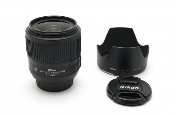 Nikkor 35 1.8 02.jpg