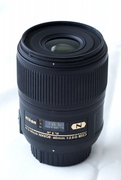 Nikkor60mm_micro_01.jpg